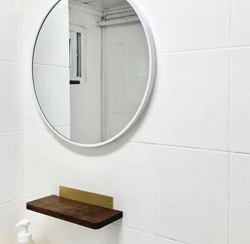 Appartement Feel N Fill, Station